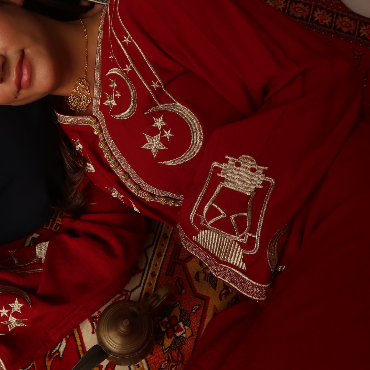 Qamar Red Abaya