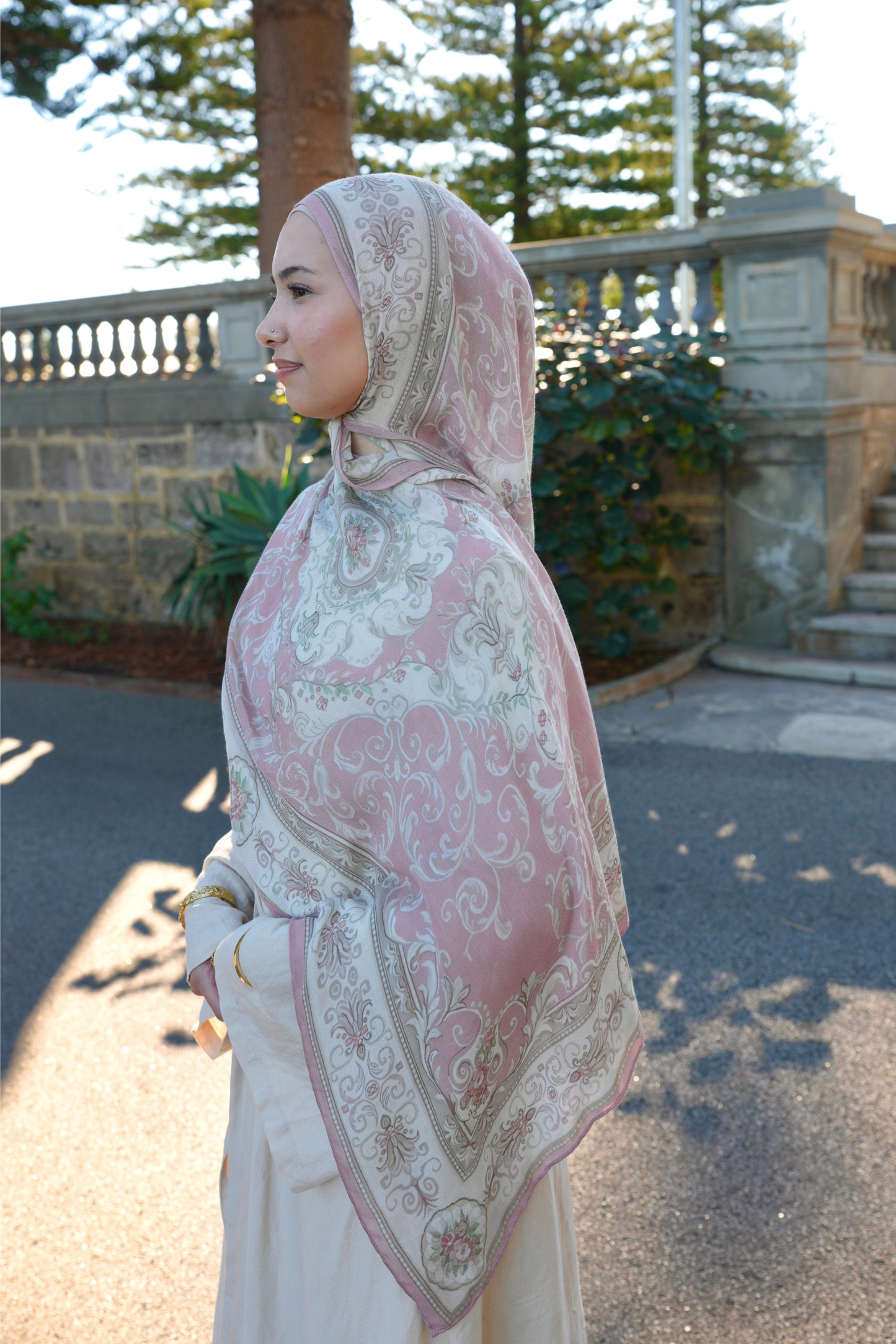 Turath Damask Rose Modal