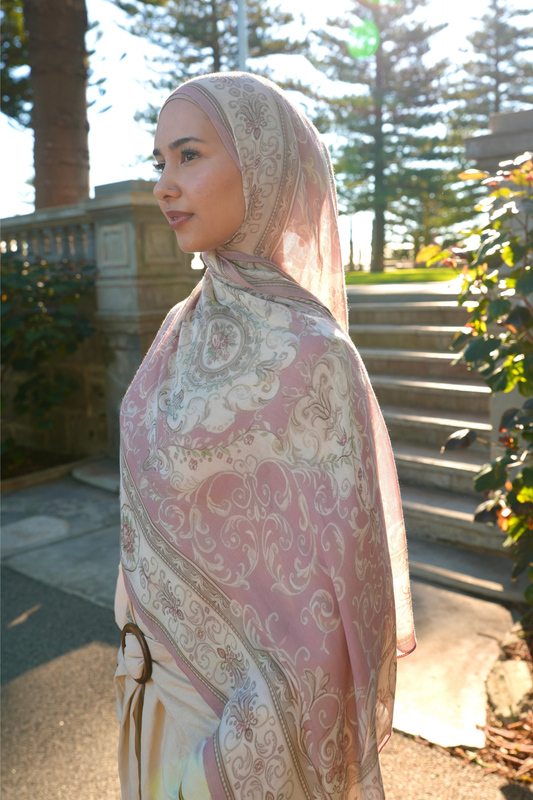 Turath Damask Rose Modal
