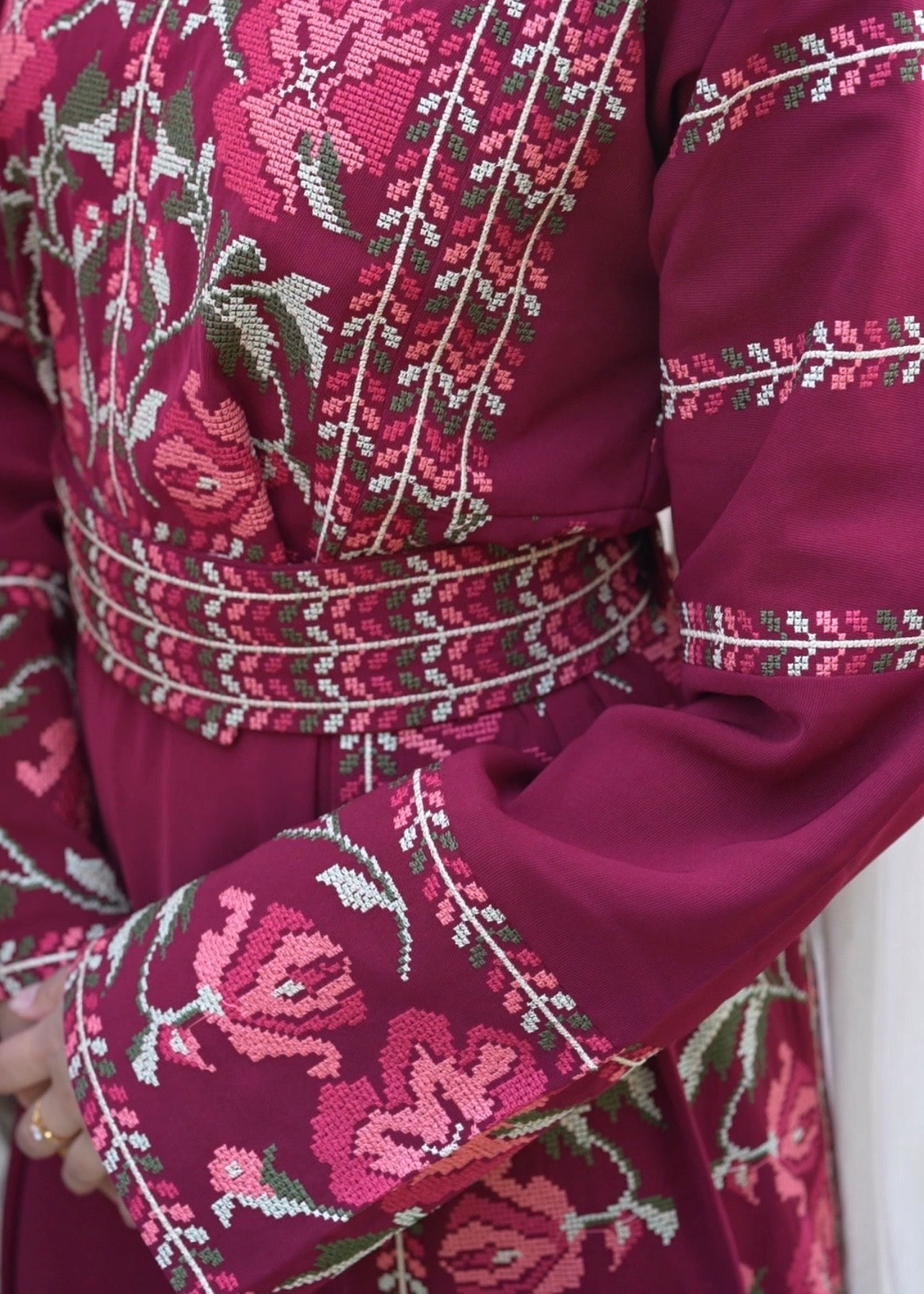 Wardat Rumman Thobe Dress