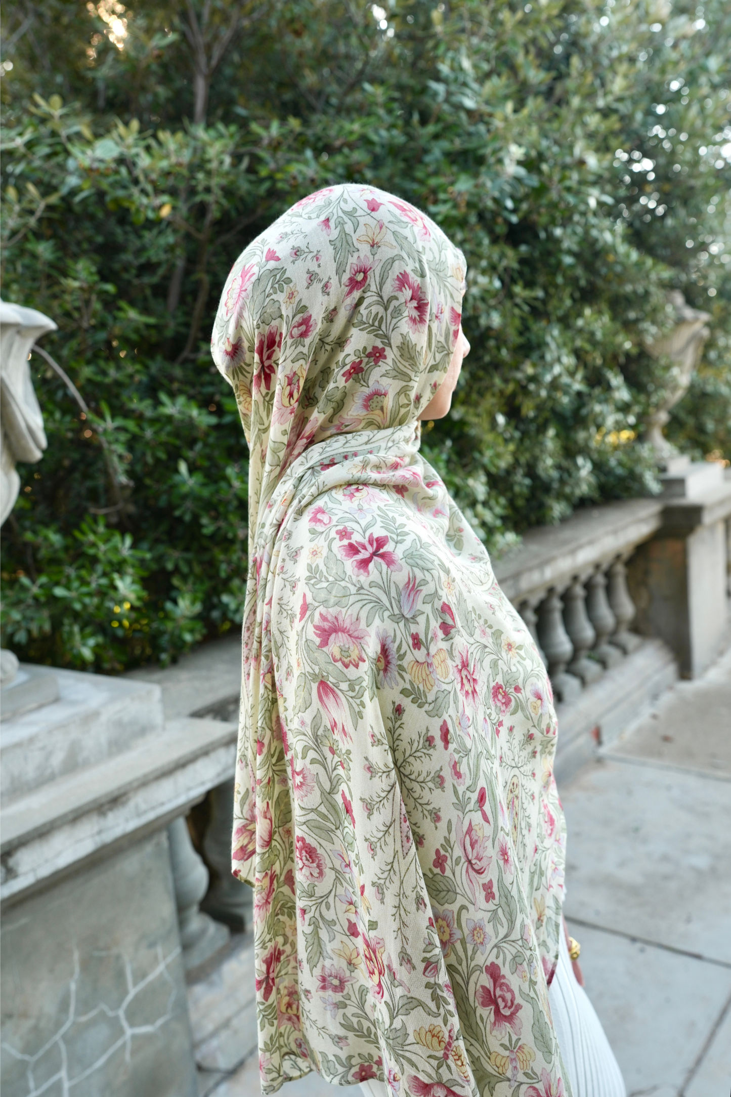 Paisley Warda Modal